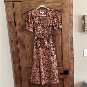 Leopard Print Puff Sleeve Dress